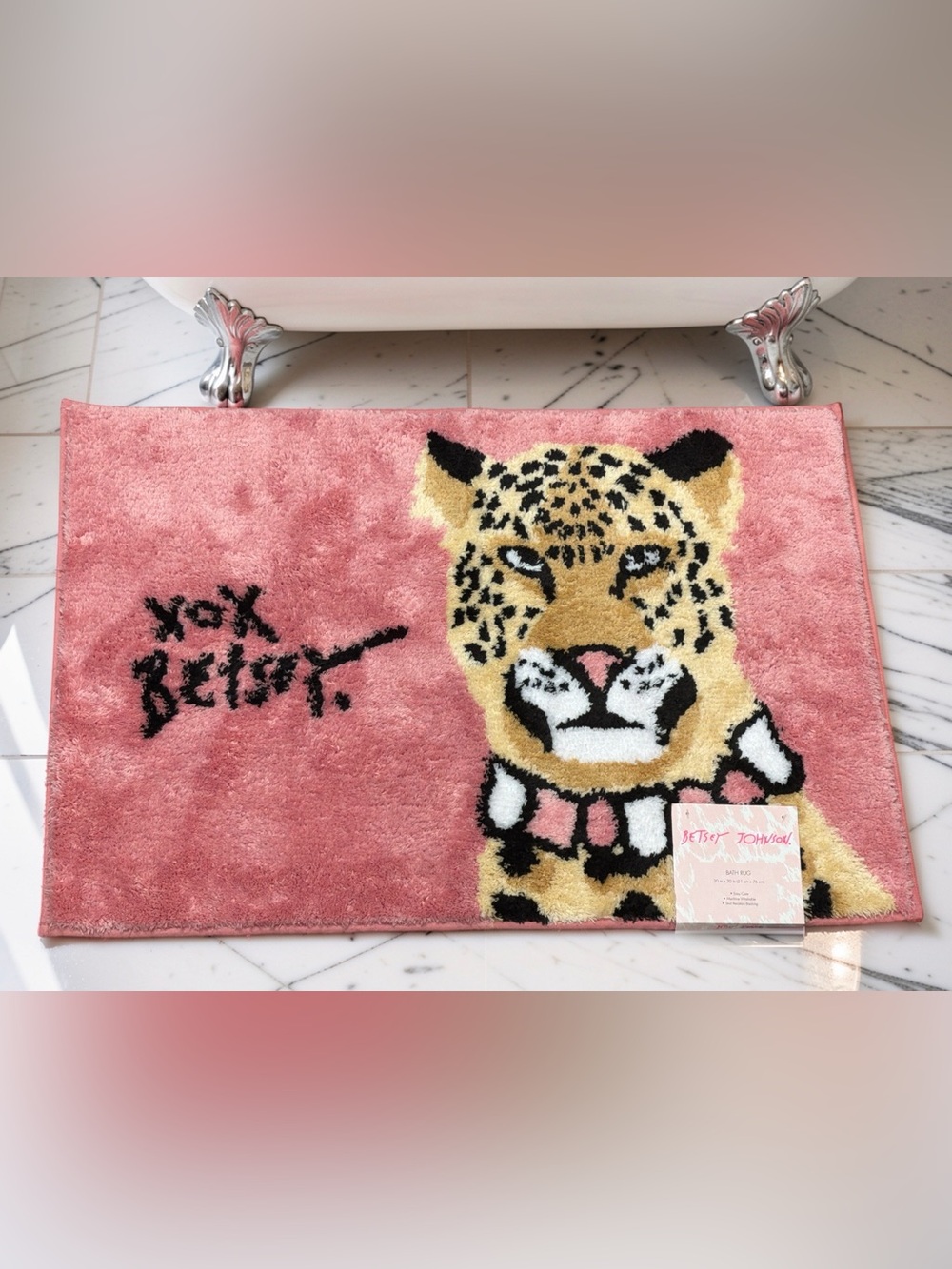 Betsey Johnson NWT Plush & Soft Pink Leopard Face Door Rug Non-Slip Backing